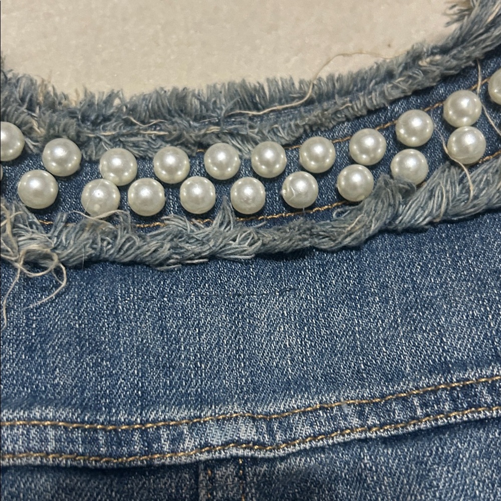 Vera Wang Princess Denim Jacket Embellished with Pearl Accents M - Picture 9 of 10